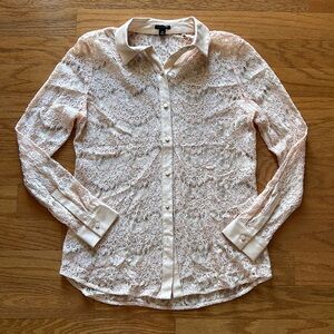 Ann Taylor Lace see through collared button down ❤️